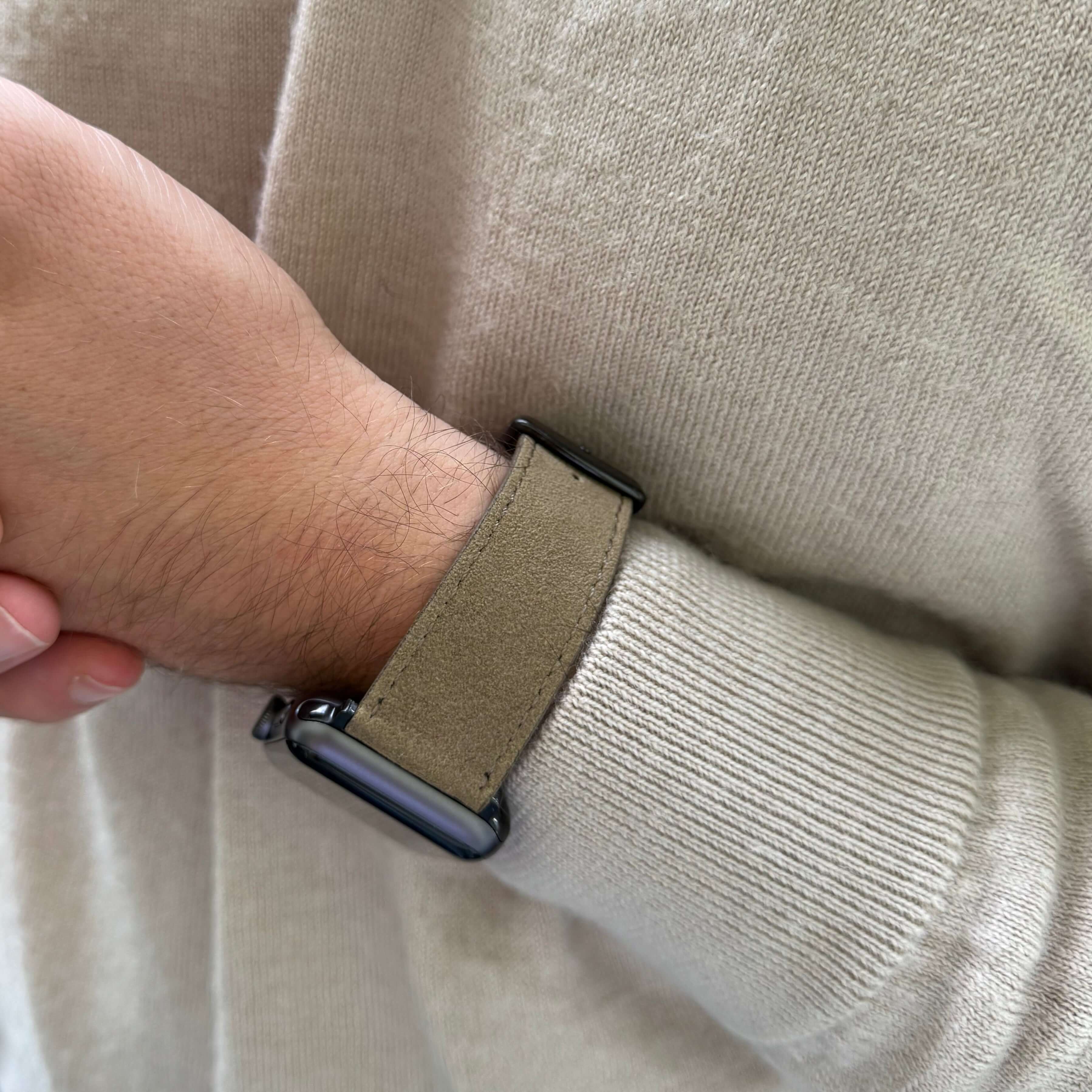 Alcantara – Apple Watch Armband in Beige - Image 4