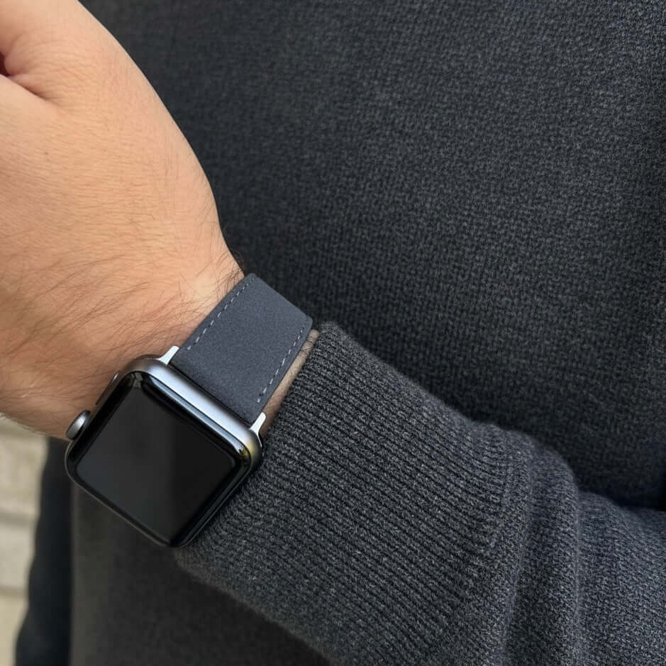 Alcantara – Apple Watch Armband in Dunkelgrau - Image 3
