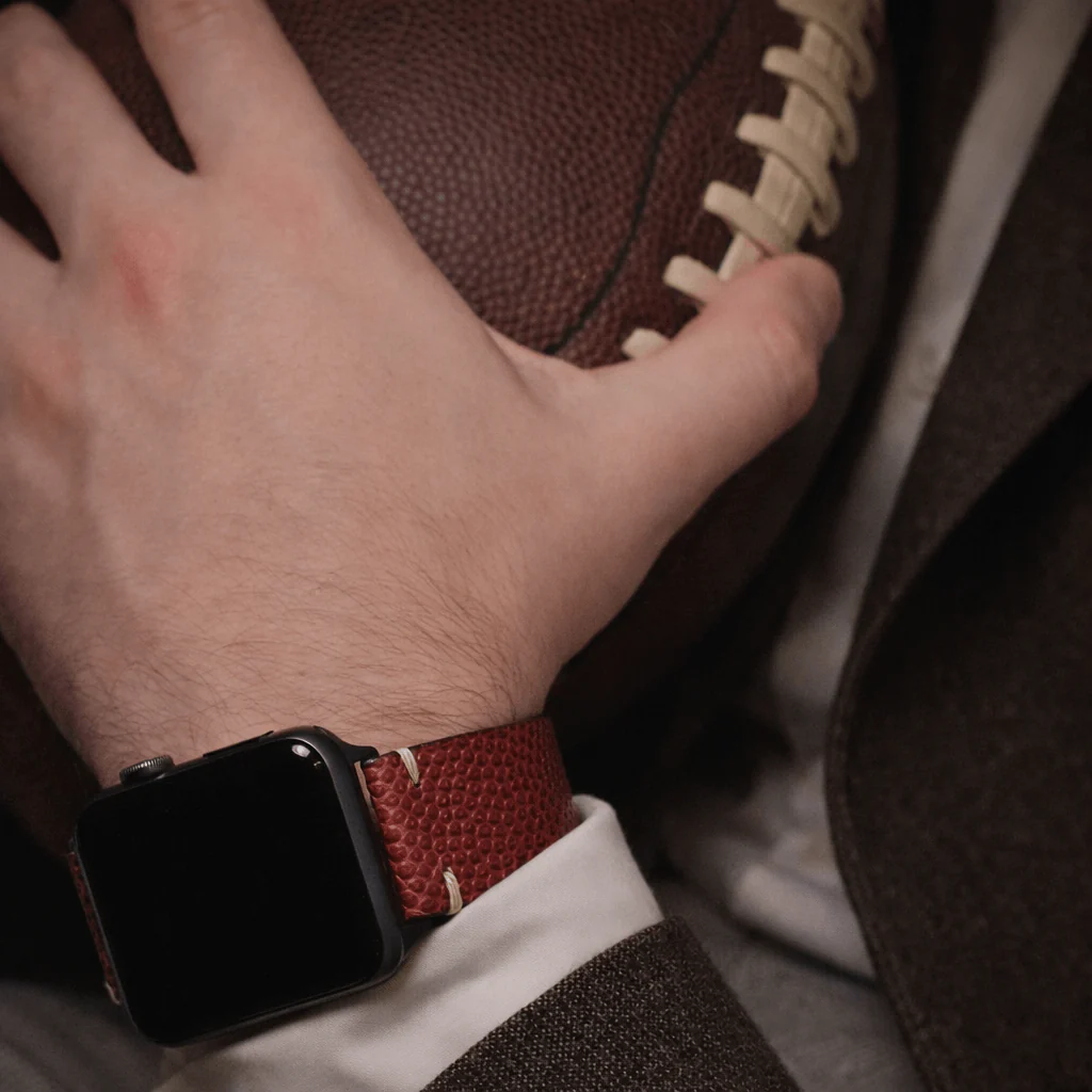 Touchdown – Handgefertigt aus original Horween Footballleder - Image 3