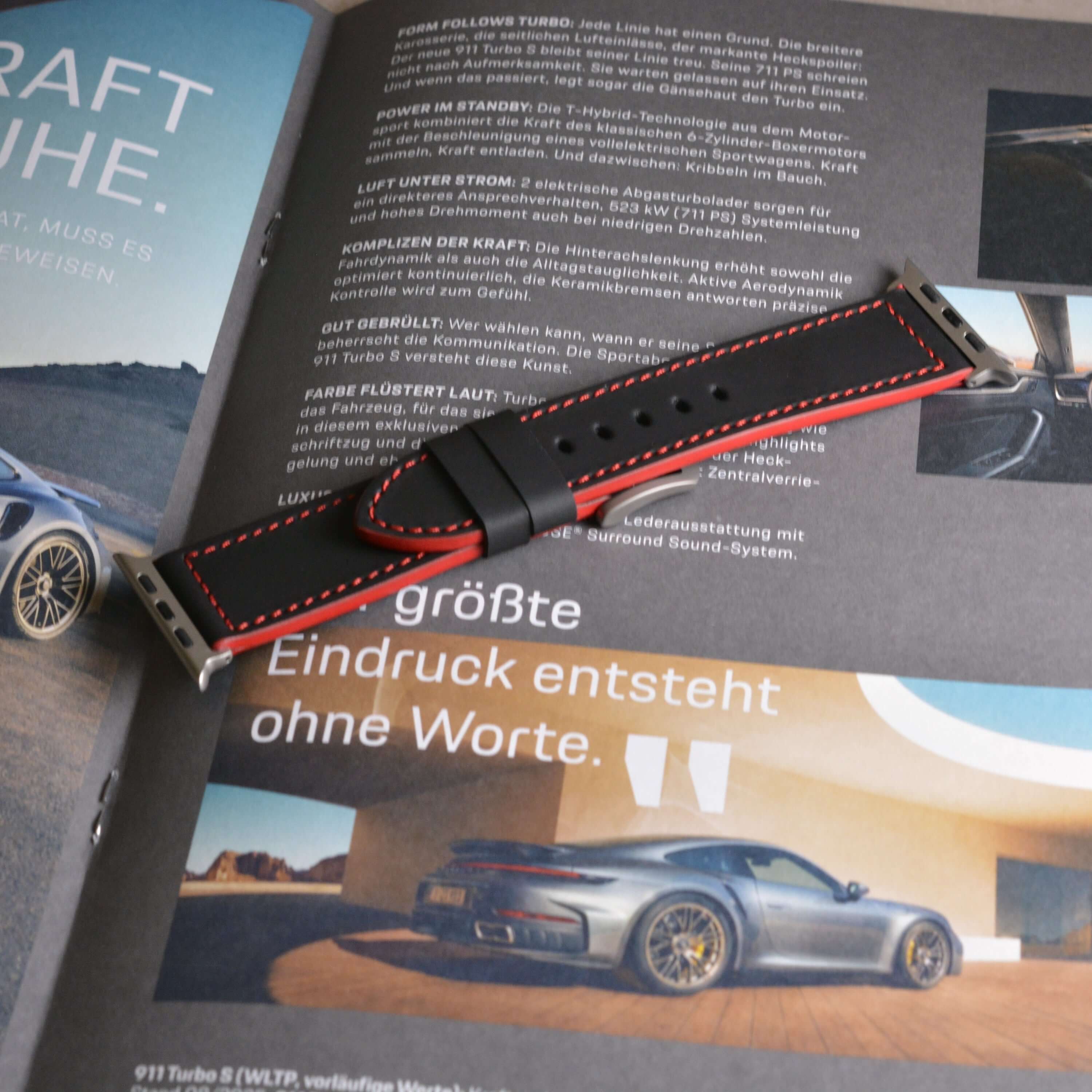 Das Apex – Apple Watch Armband aus schwarzem Motorsport-Kalbleder - Image 5