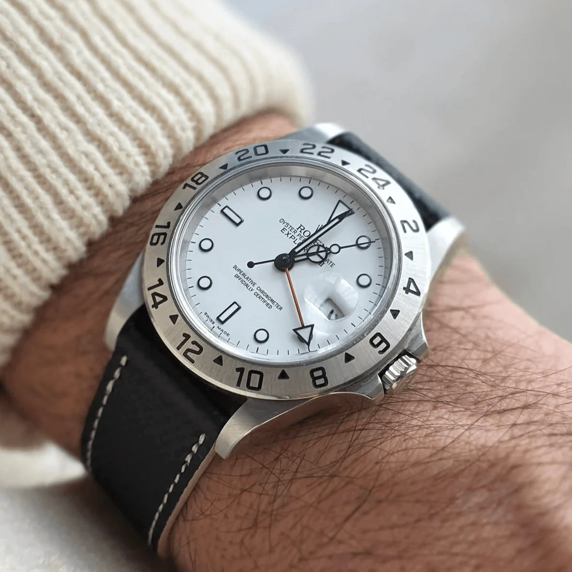 Epsom – Armband aus edlem Kalbleder mit beigen Akzenten - Image 14