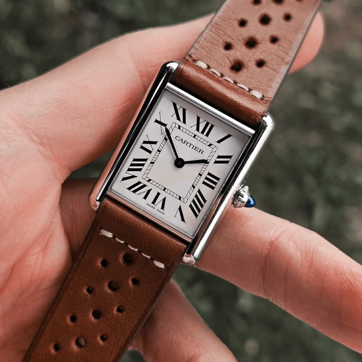 Paris Racing – Armband aus Barenia-Leder mit sportlicher Lochprägung - Image 16