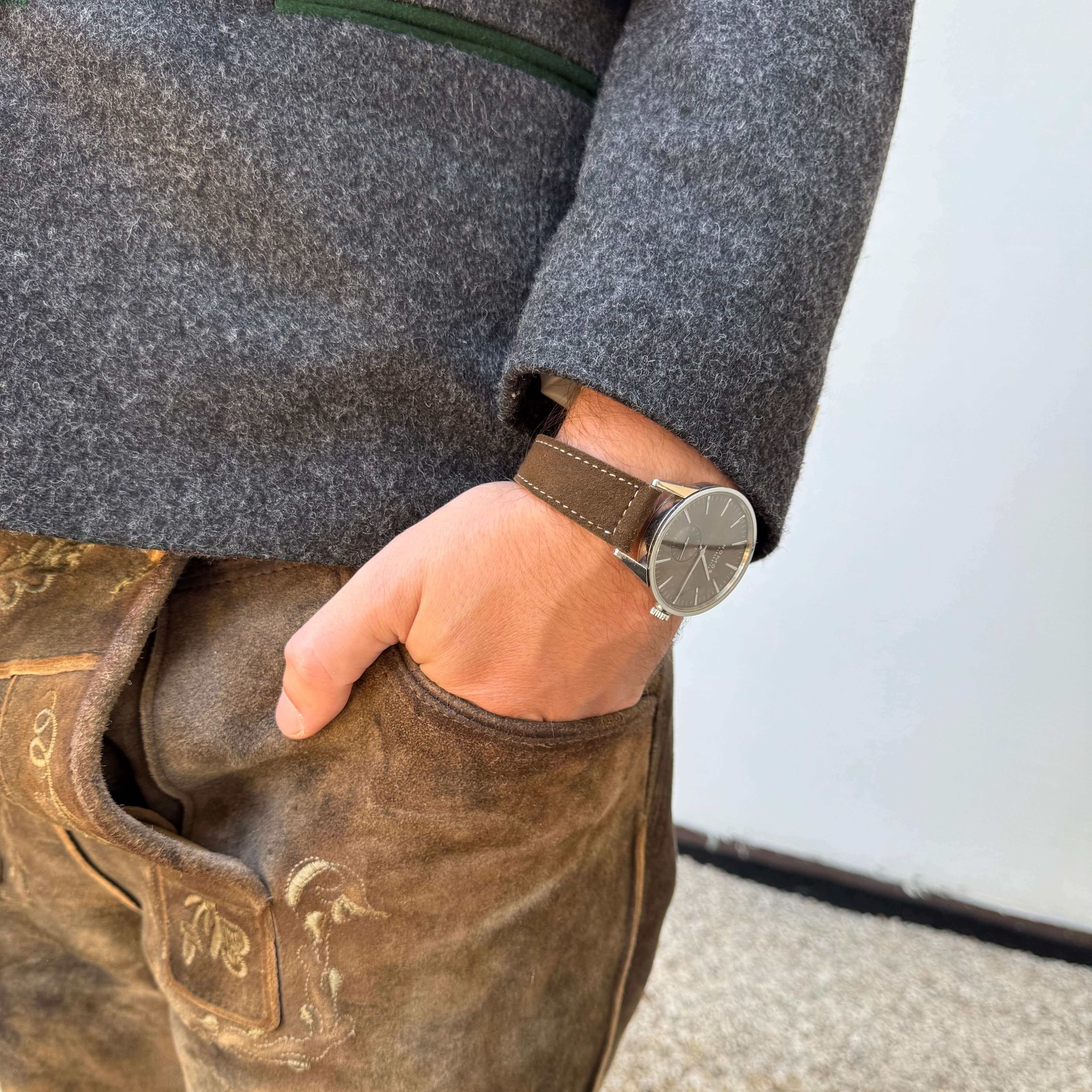 Alpen – Lederhosenband aus altsämisch gegerbtem Hirschleder - Image 17