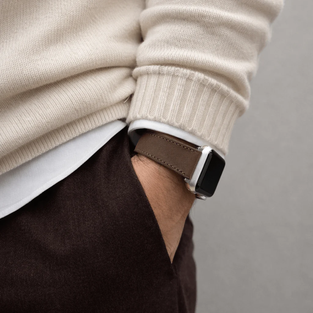 Mountain Apple Watch Lederarmband – Dunkelbraun - Image 4