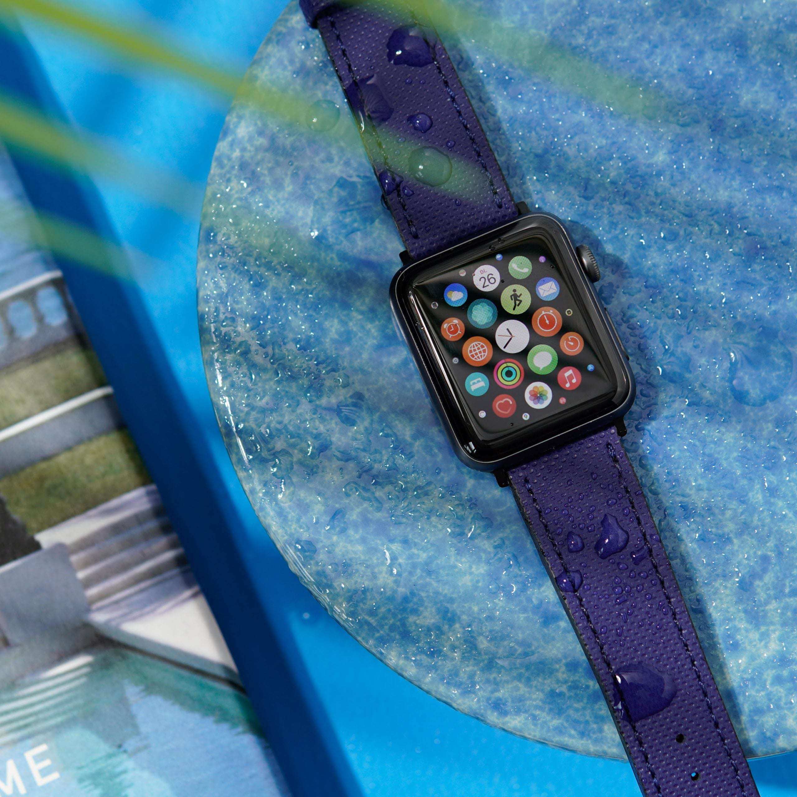 Navyblaues Apple Watch Lederarmband Wasserfest | Nautilus - Image 7